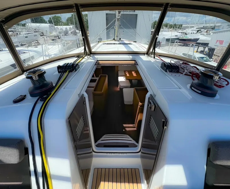 Slide: The Image of Jeanneau Sun Odyssey 490 #206 2023 - 5004062