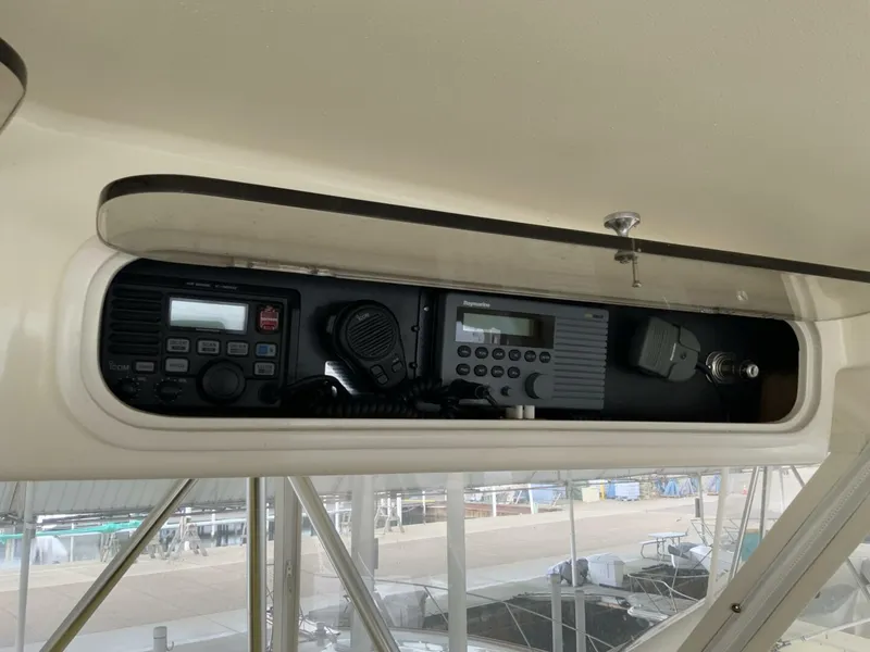 Slide: The Image of Ocean Yachts 48 Convertible 1997 - 4704680