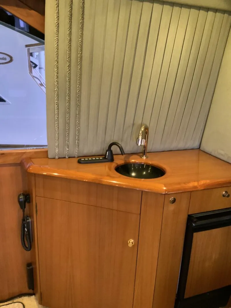 Slide: The Image of Ocean Yachts 48 Convertible 1997 - 4704615