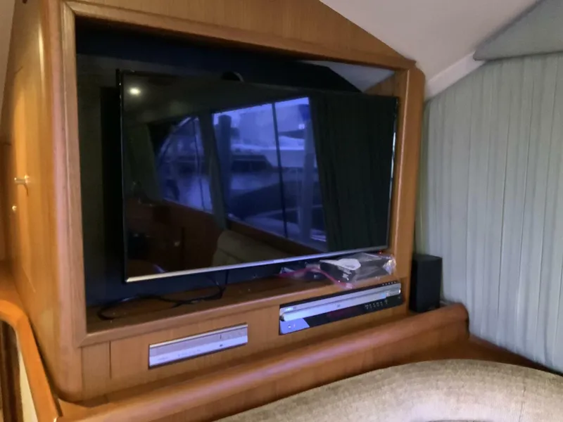 Slide: The Image of Ocean Yachts 48 Convertible 1997 - 4704620