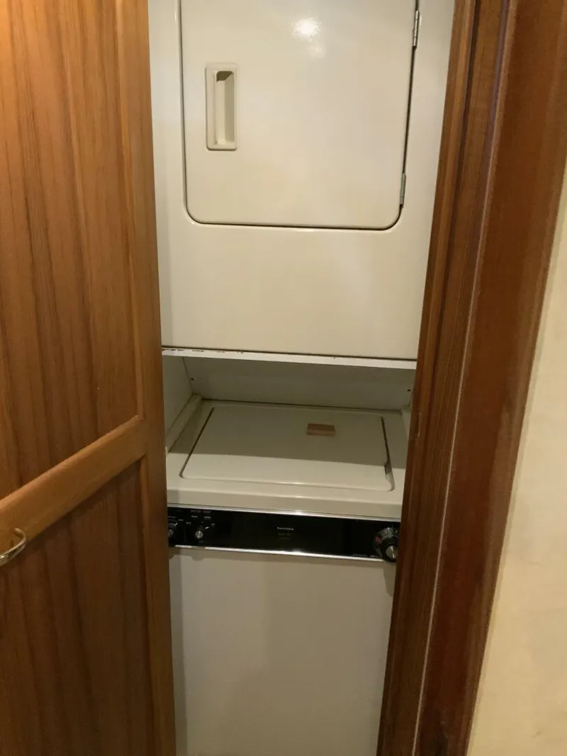 Slide: The Image of Ocean Yachts 48 Convertible 1997 - 4704654