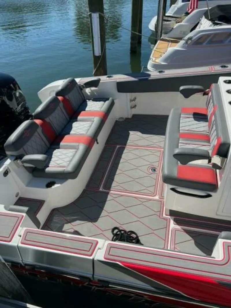 Slide: The Image of Fountain 38 SC 2022 - 4705385