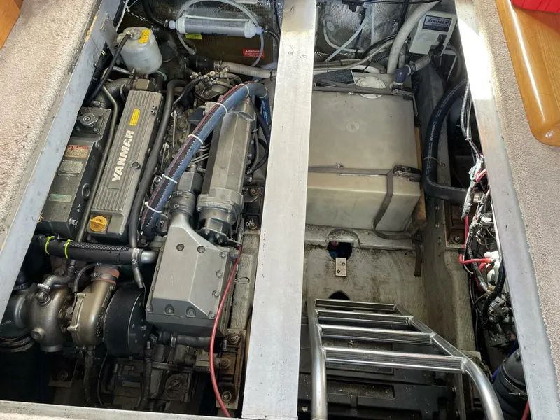 Slide: The Image of Mainship 39 1999 - 5104452