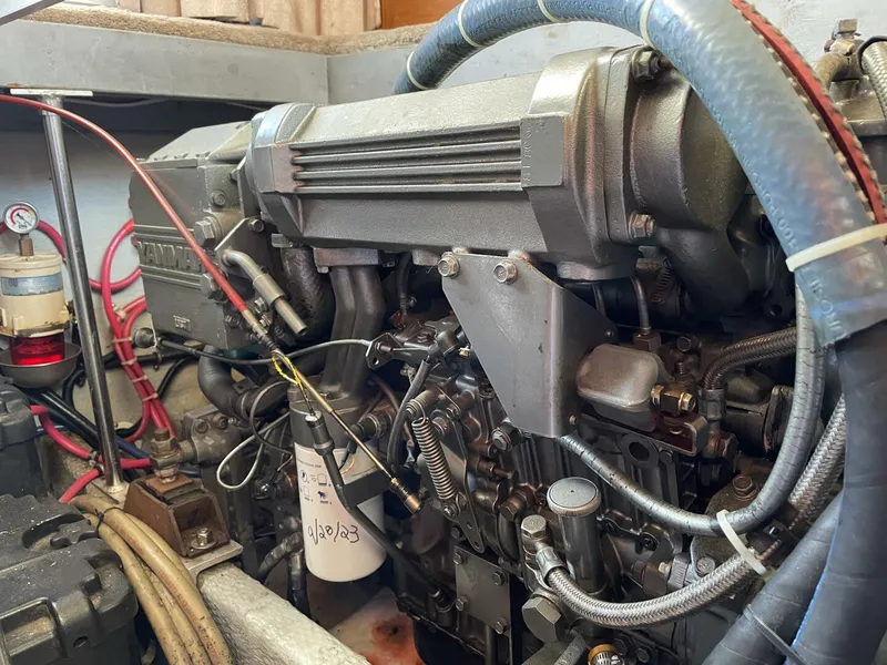 Slide: The Image of Mainship 39 1999 - 5104453