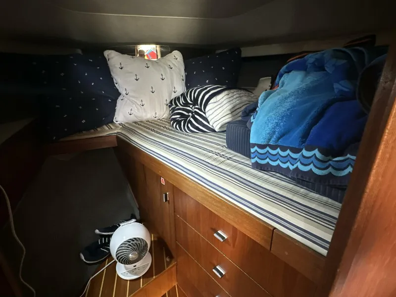 Slide: The Image of Tiara 3300 Open 1988 - 4706036