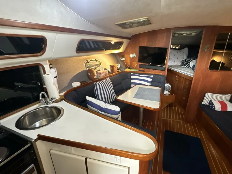 Slide: The Image of Tiara 3300 Open 1988 - 4706040