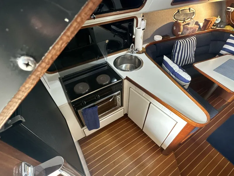 Slide: The Image of Tiara 3300 Open 1988 - 4706042