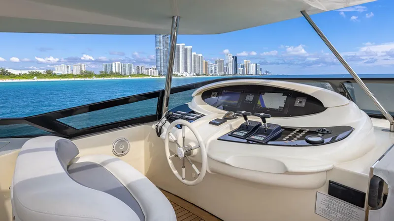 Slide: The Image of Azimut 100 2000 - 4725855