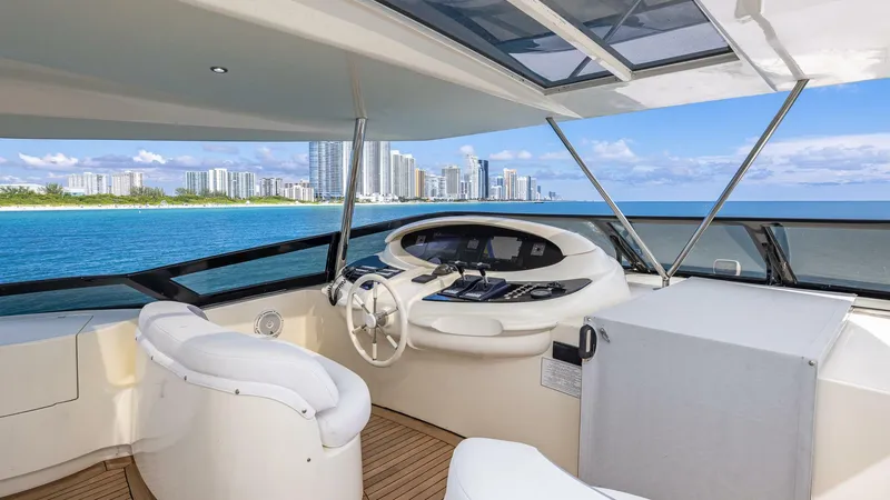 Slide: The Image of Azimut 100 2000 - 4725856