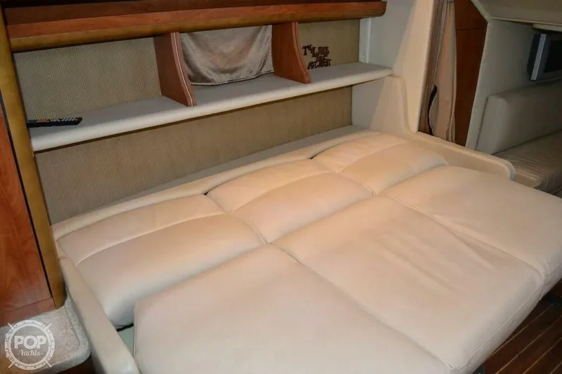 Slide: The Image of Rinker 330 Express Cruiser 2008 - 4706755