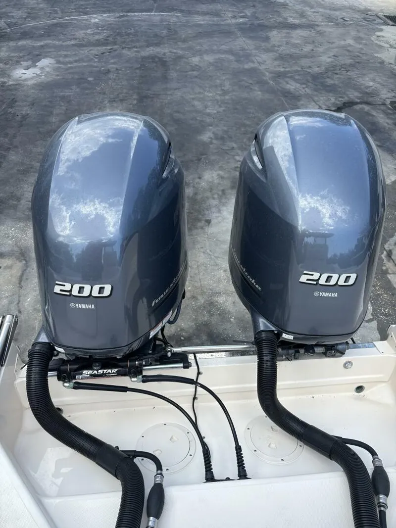 Slide: The Image of Grady-White Fisherman 257 2023 - 4707306