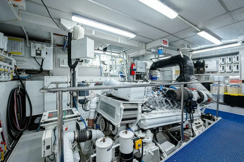 Slide: The Image of Christensen Raised Pilot House 2000 - 4710524