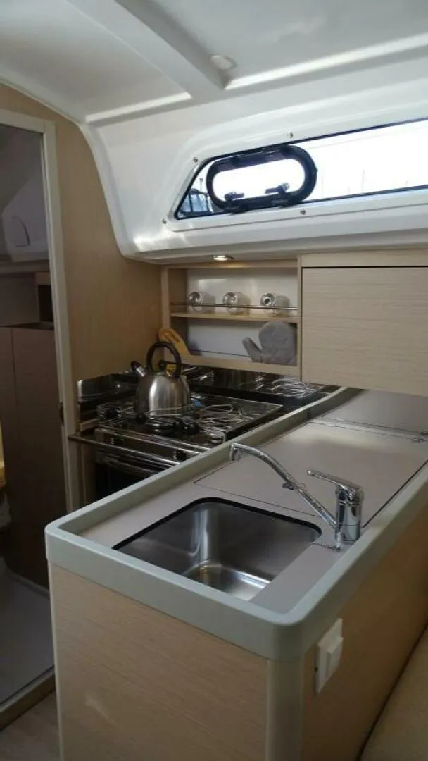 Slide: The Image of Beneteau Oceanis 30.1 - 4708140