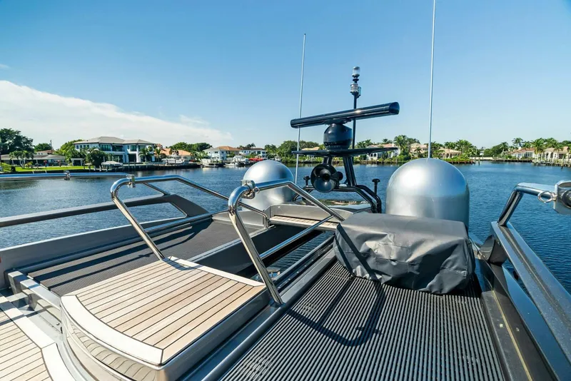 Slide: The Image of Pershing 74 2021 - 4755767