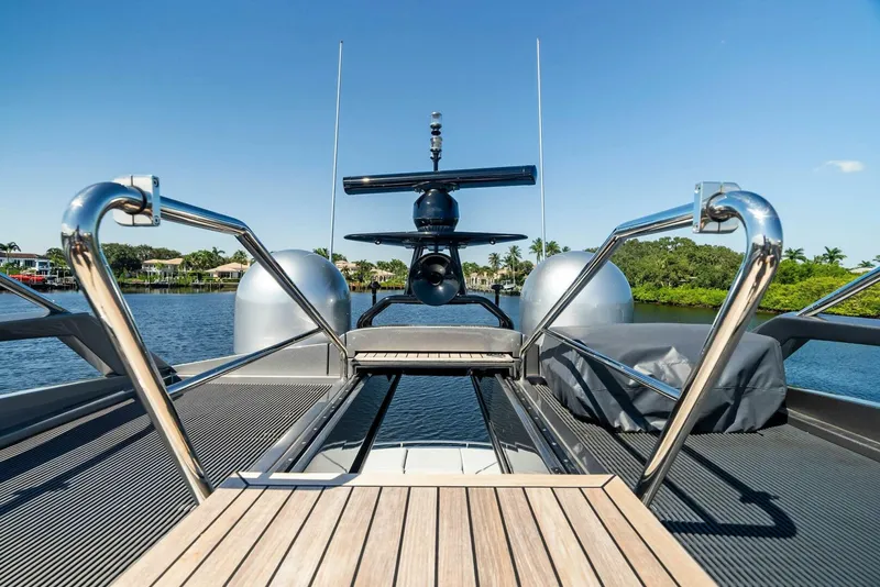 Slide: The Image of Pershing 74 2021 - 4755769