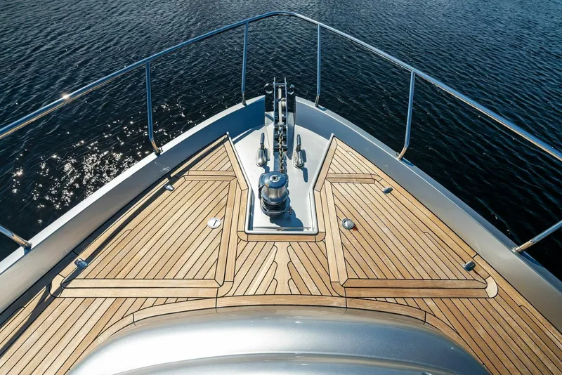 Slide: The Image of Pershing 74 2021 - 4755775