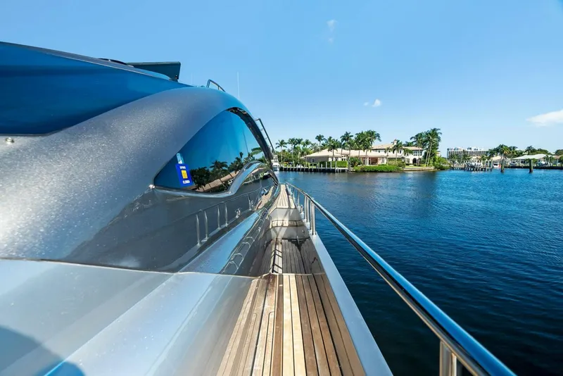 Slide: The Image of Pershing 74 2021 - 4755779