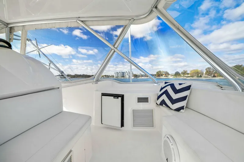 Slide: The Image of Bertram Convertible 2010 - 4757981