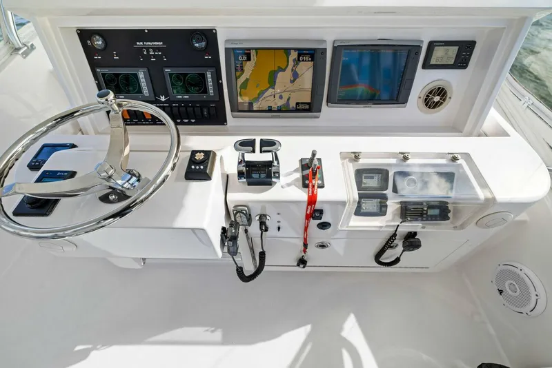 Slide: The Image of Bertram Convertible 2010 - 4757982