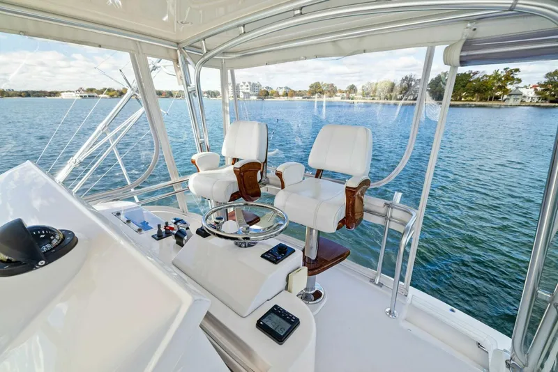 Slide: The Image of Bertram Convertible 2010 - 4757983