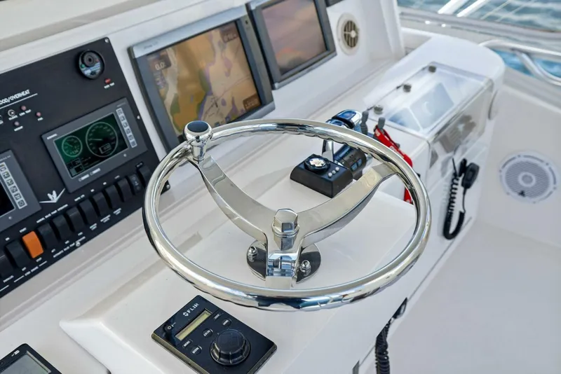 Slide: The Image of Bertram Convertible 2010 - 4757984