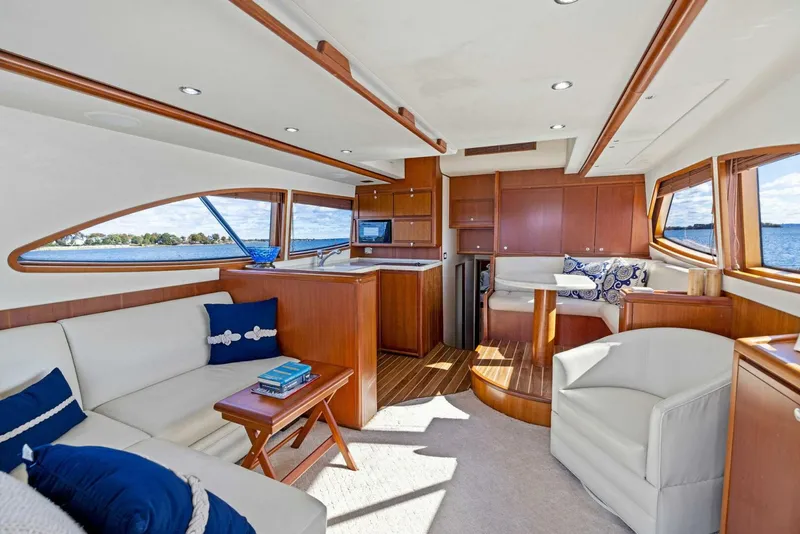 Slide: The Image of Bertram Convertible 2010 - 4757988