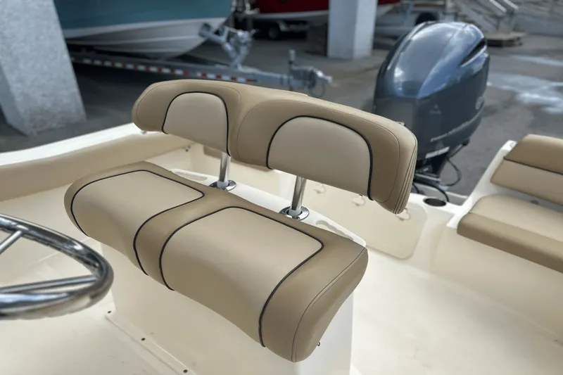 Slide: The Image of Scout 195 SPORTFISH 2018 - 6