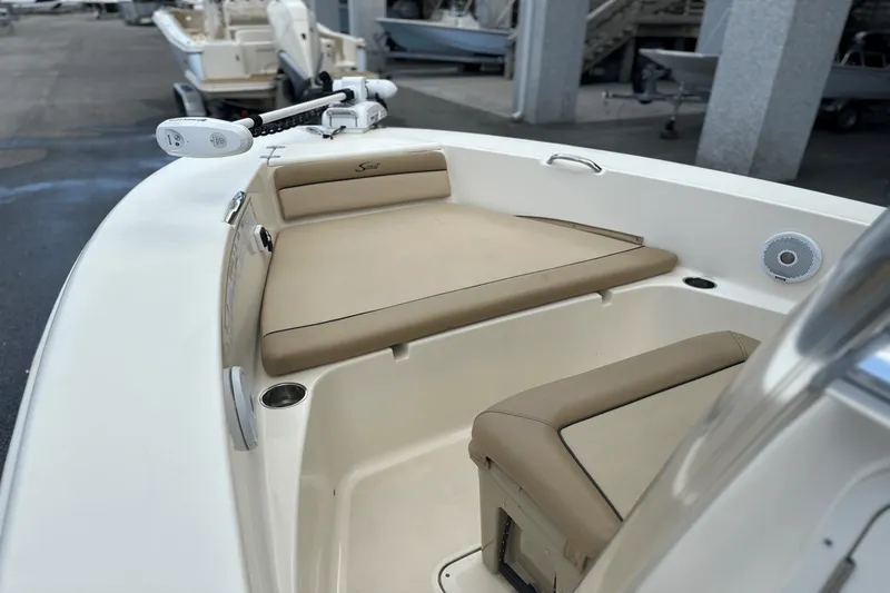 Slide: The Image of Scout 195 SPORTFISH 2018 - 9