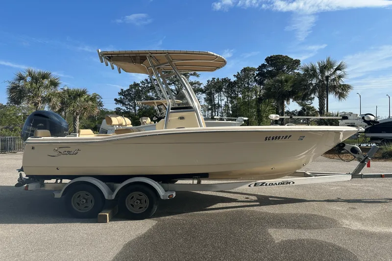 The Image of Scout 195 SPORTFISH 2018 - 0