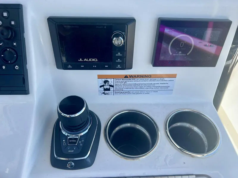 Slide: The Image of Caymas 341 CC 2022 - 4710648