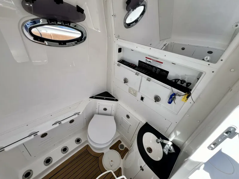 Slide: The Image of Caymas 341 CC 2022 - 4710651