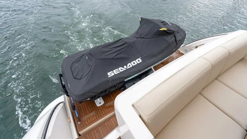 Slide: The Image of Azimut 58 Flybridge 2011 - 4712837