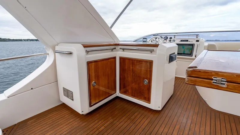 Slide: The Image of Azimut 58 Flybridge 2011 - 4712873