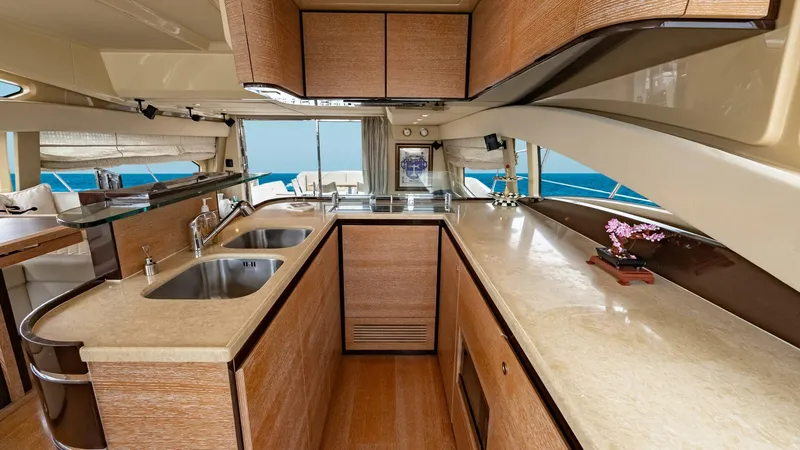 Slide: The Image of Azimut 58 Flybridge 2011 - 4712907