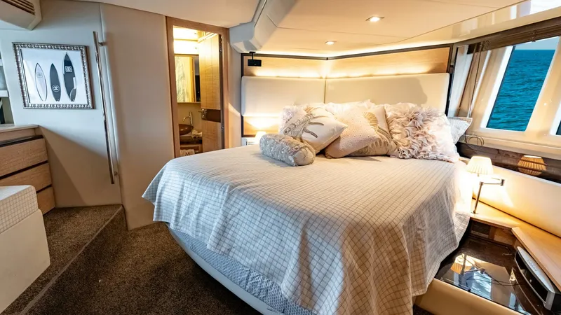 Slide: The Image of Azimut 58 Flybridge 2011 - 4712931