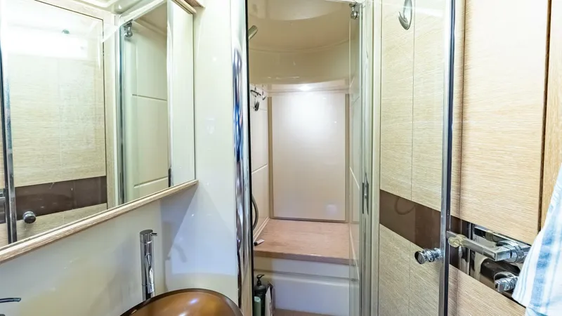 Slide: The Image of Azimut 58 Flybridge 2011 - 4712933