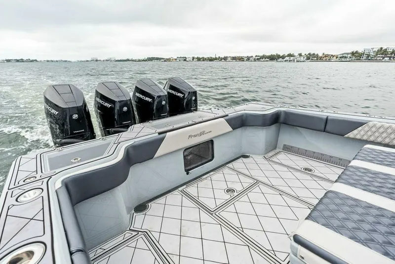 Slide: The Image of Front Runner 39 CC 2020 - 4942991