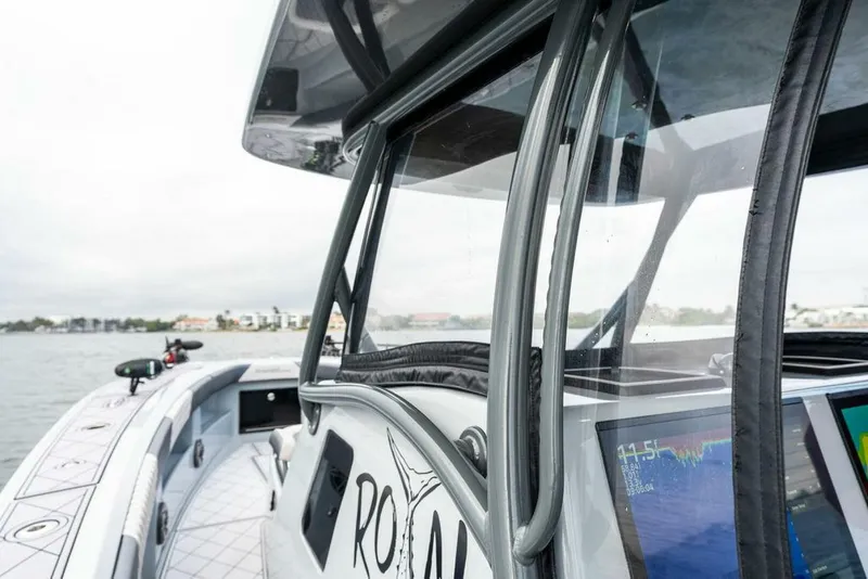 Slide: The Image of Front Runner 39 CC 2020 - 4942999