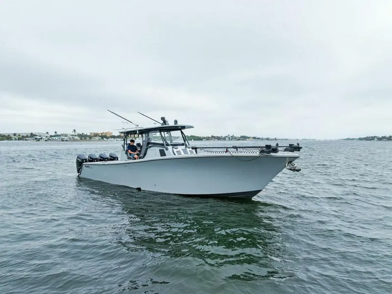 Slide: The Image of Front Runner 39 CC 2020 - 4942985