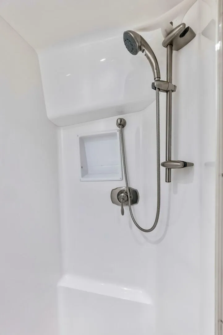 Slide: The Image of 2015 Viking 66 Enclosed Bridge "Princess Lily" - 4762078