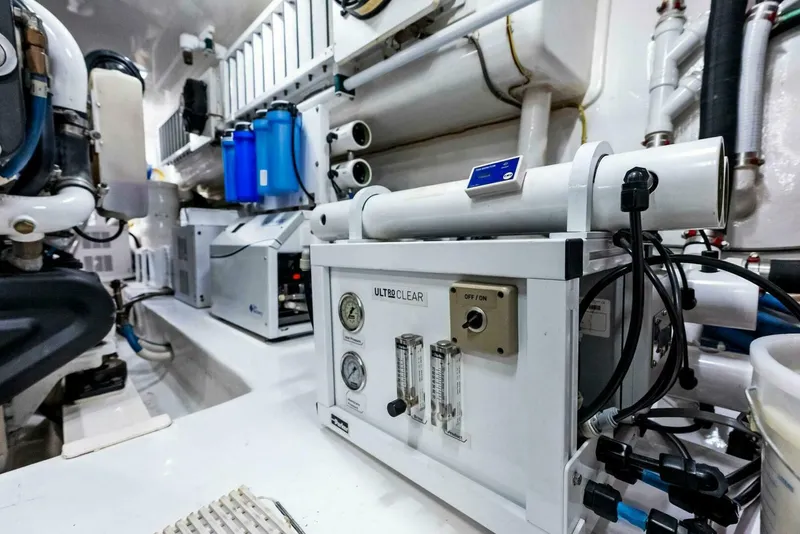 Slide: The Image of 2015 Viking 66 Enclosed Bridge "Princess Lily" - 4762124