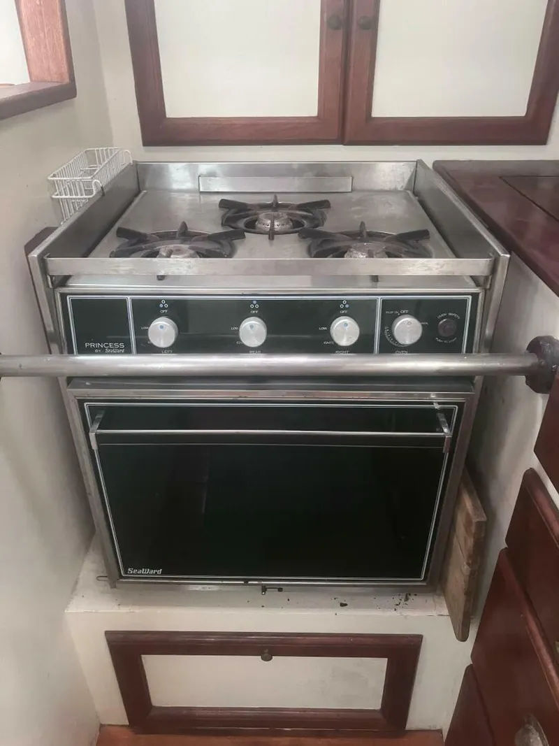 Slide: The Image of 3 Burner Princess Propane Stove - 4713745