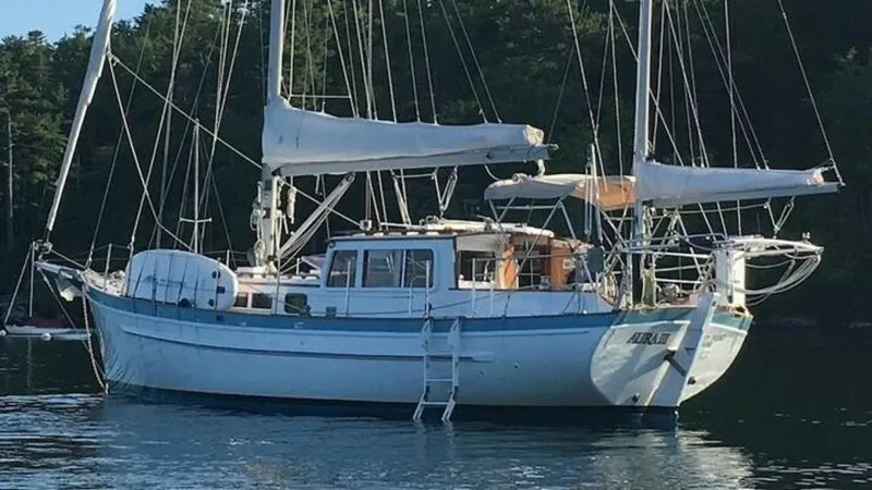 Slide: The Image of Port Mooring Shot Close Up - 4713768