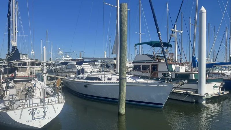 Slide: The Image of Catalina 385 2014 - 5024067