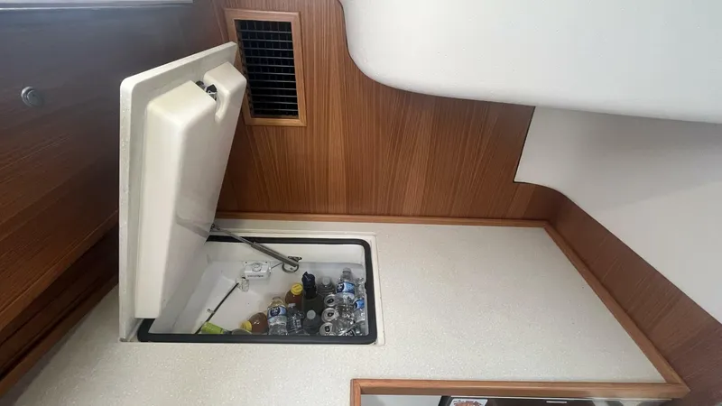 Slide: The Image of Catalina 385 2014 - 4714141