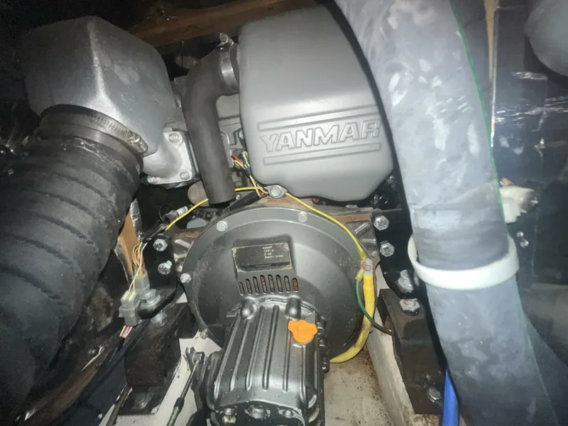 Slide: The Image of Catalina 385 2014 - 4714208