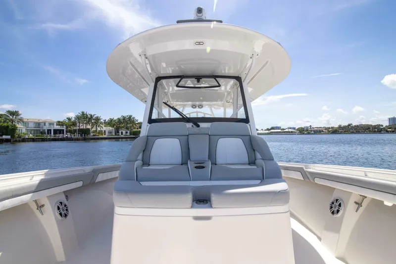 Slide: The Image of Regulator 41 2021 - Exterior Bow 2021 Regulator 41 Center Console - 4715351