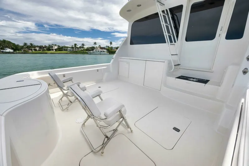 Slide: The Image of Ocean 57 Positive Attitude - Exterior Aft Flybridge 2004 Ocean 57 Enclosed Bridge Positive Attitude - 7652164