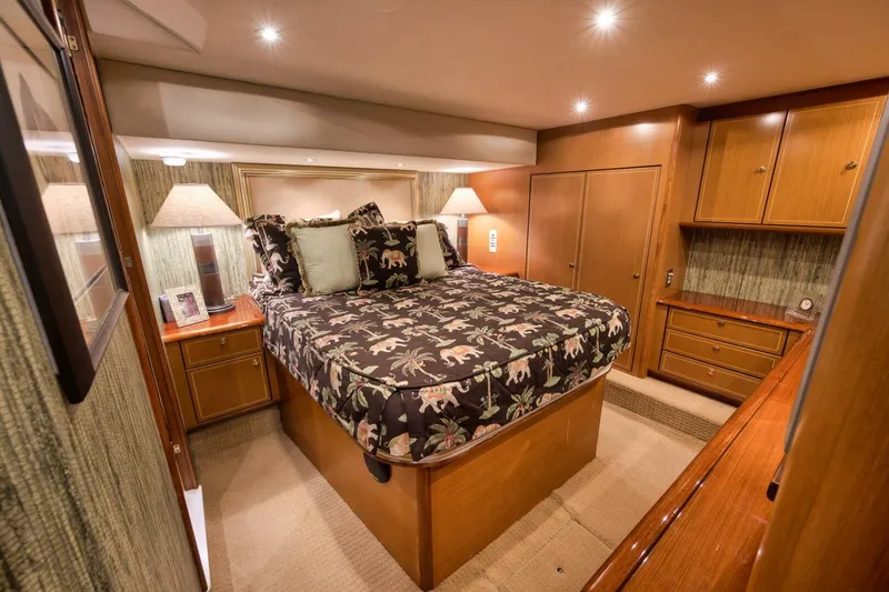 Slide: The Image of Ocean 57 Positive Attitude - Interior Stateroom 2004 Ocean 57 Enclosed Bridge Positive Attitude - 4716005