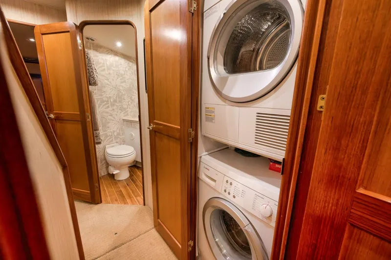 Slide: The Image of Ocean 57 Positive Attitude - Interior Laundry 2004 Ocean 57 Enclosed Bridge Positive Attitude - 4716004
